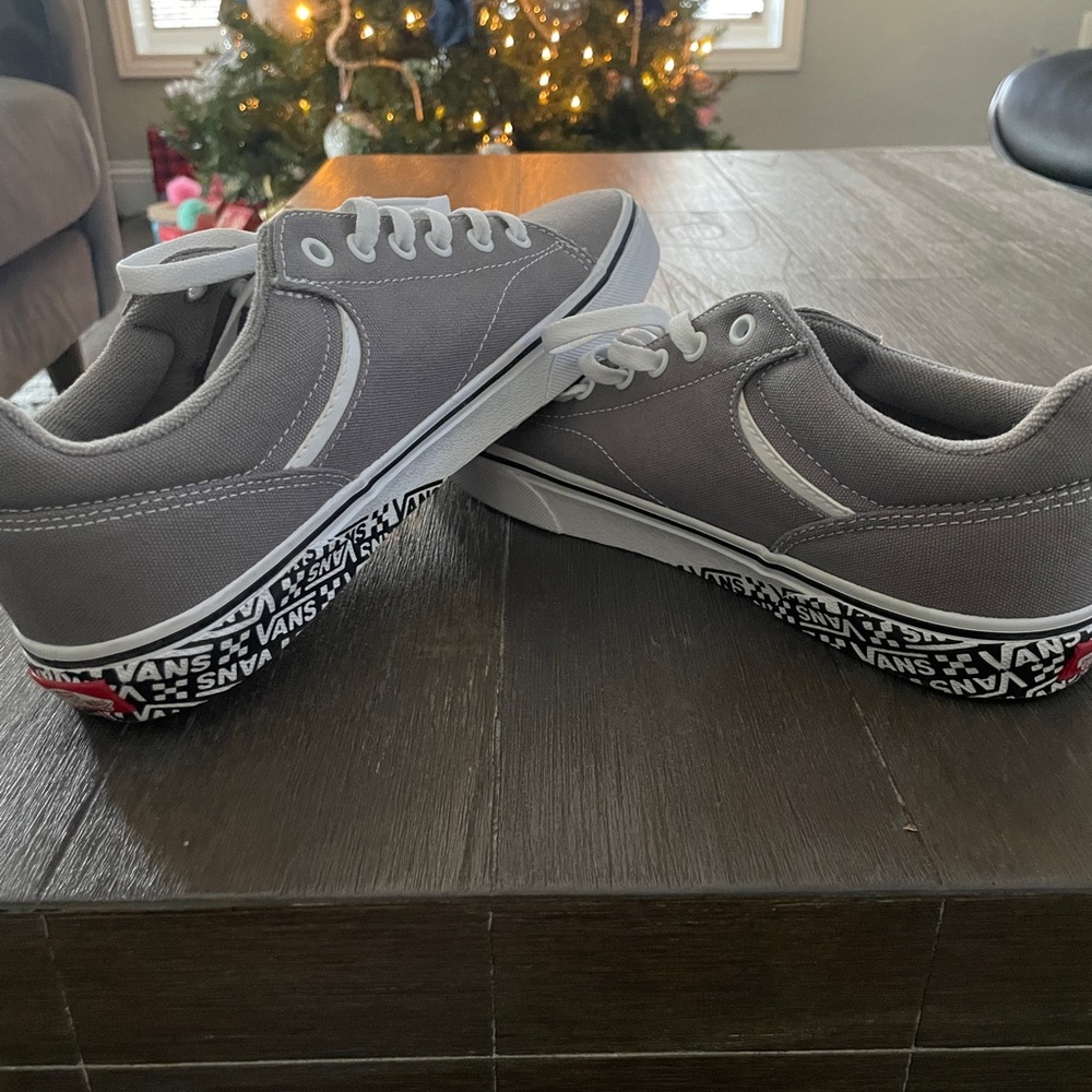 Brand new grey Vans size 9.5 men’s and never worn!